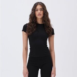 ADANOLA Ultimate Short Sleeve Top - Black NWT S